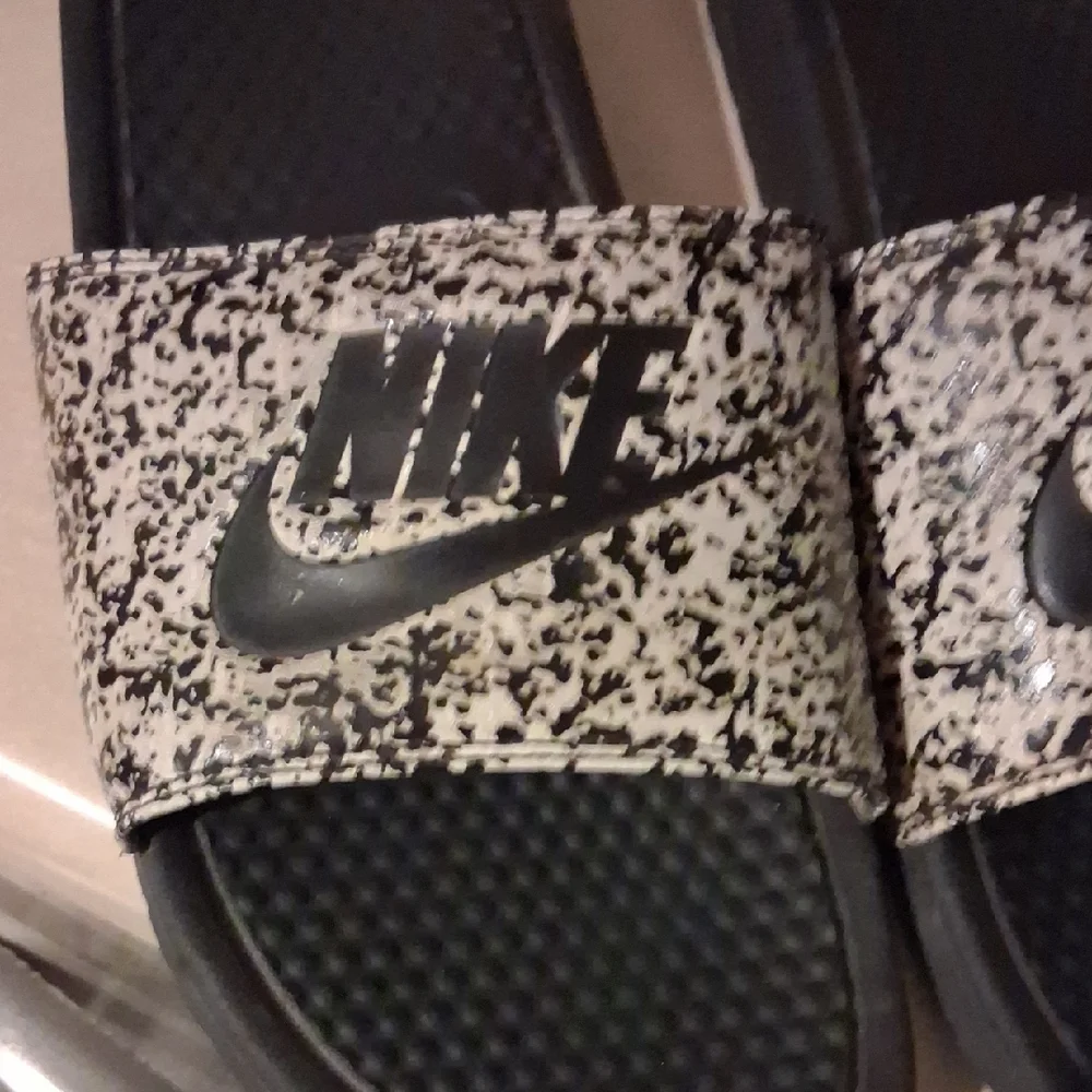 Nike Speckled Black and White Slides